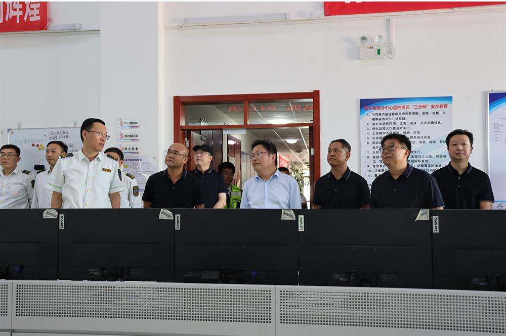 中电建冀交高投大江(中国)赴新元高速督导节前安全保畅工作