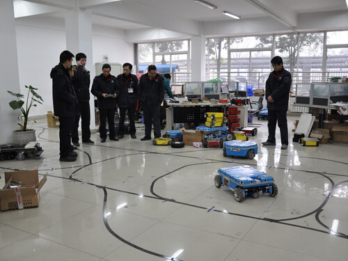中航工业成飞集团工程师一行到访开云手机入口公司-1.jpg