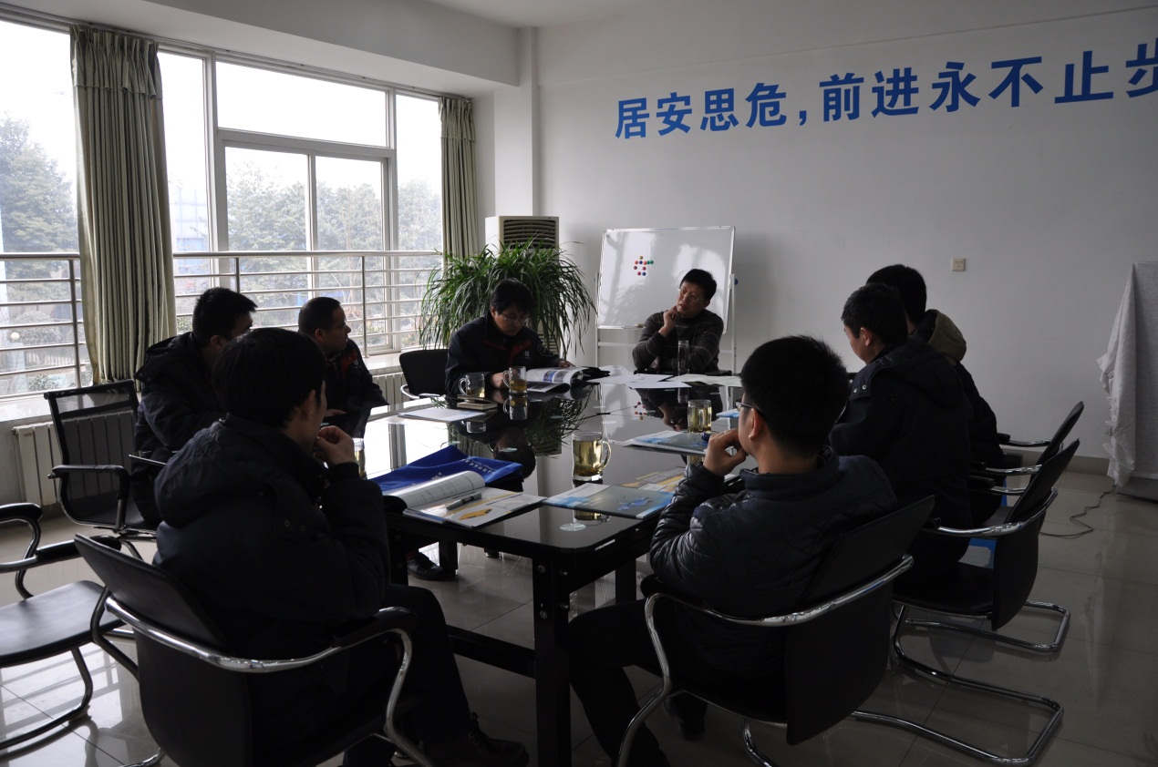 中航工业成飞集团工程师一行到访开云手机入口公司-2.jpg